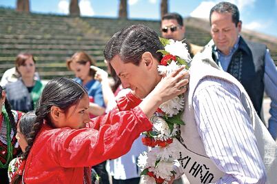 Anuncia EPN paquete de apoyos a indígenas