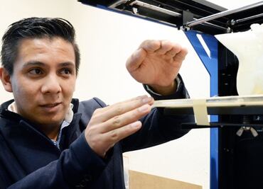 Mexican student designs 3D printer to create bones with biodegradable materials
