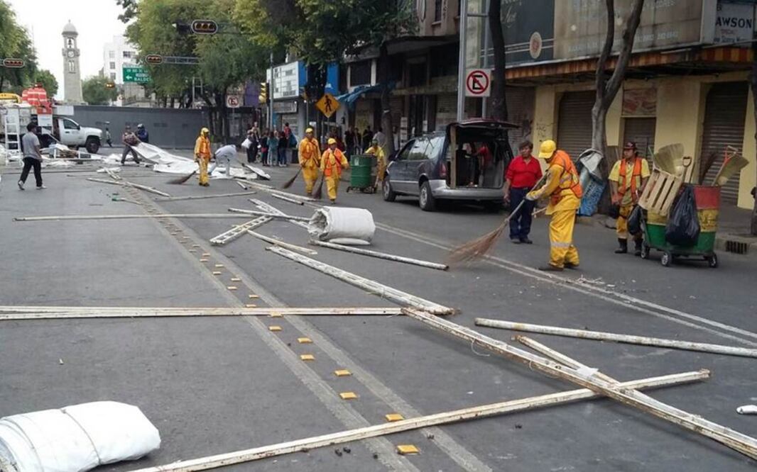 Alrededor de 600 antorchistas se retiraron del plantón que mantuvieron por 134 días en las inmediaciones de la Secretaría de Gobernación.
