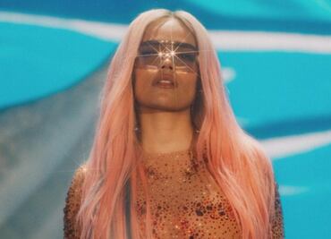Karol G ofrece disculpas públicas tras polémica por su canción +57: "me siento muy afectada"
