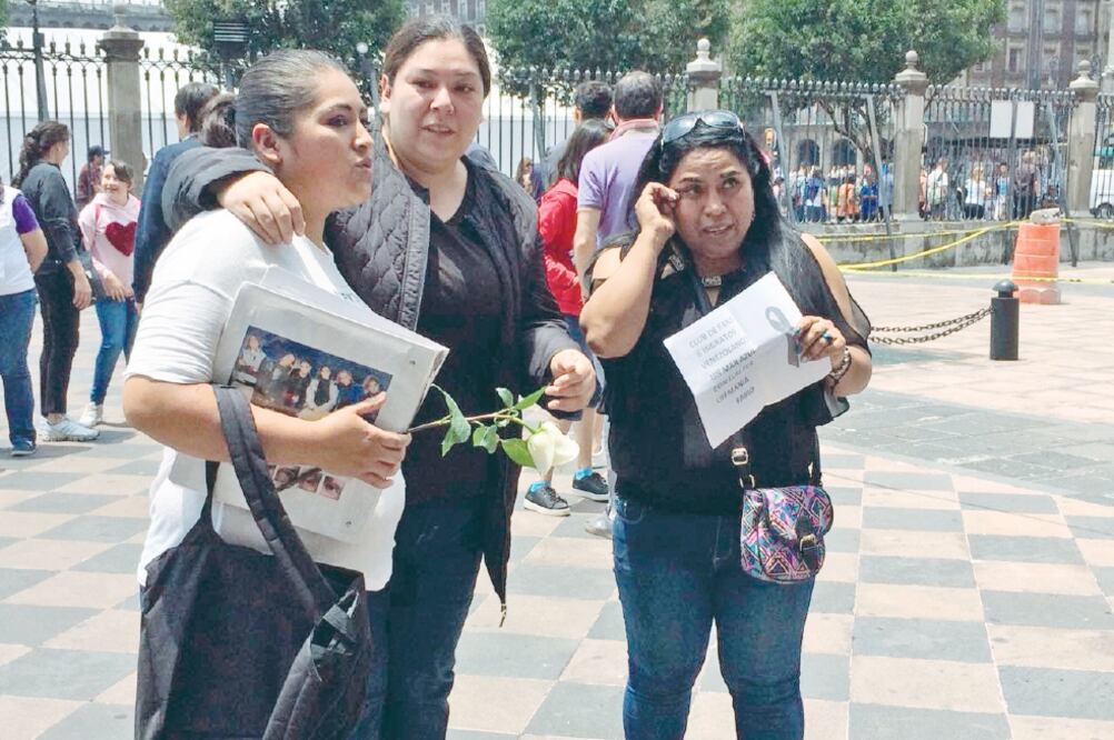 Las fans pidieron respeto por su Fabio y por su dolor. Foto: ERIKA MONROY. EL UNIVERSAL