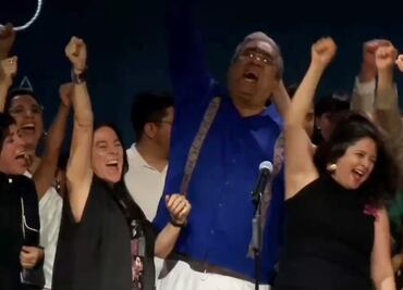 Elenco de "Sujo" celebra llevarse el Ariel con la porra de la UNAM