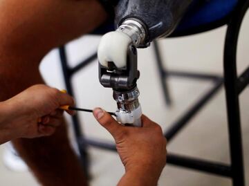 La Bestia: Dozens of immigrants lose limbs while riding the freight train