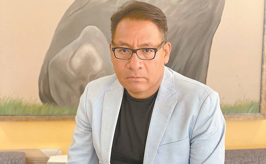 Héctor Baca, editor de Cuadrivio, explica que han impulsado nuevos valores de la literatura y el pensamiento a lo largo de sus casi siete años. Foto: CORTESÍA CUADRIVIO