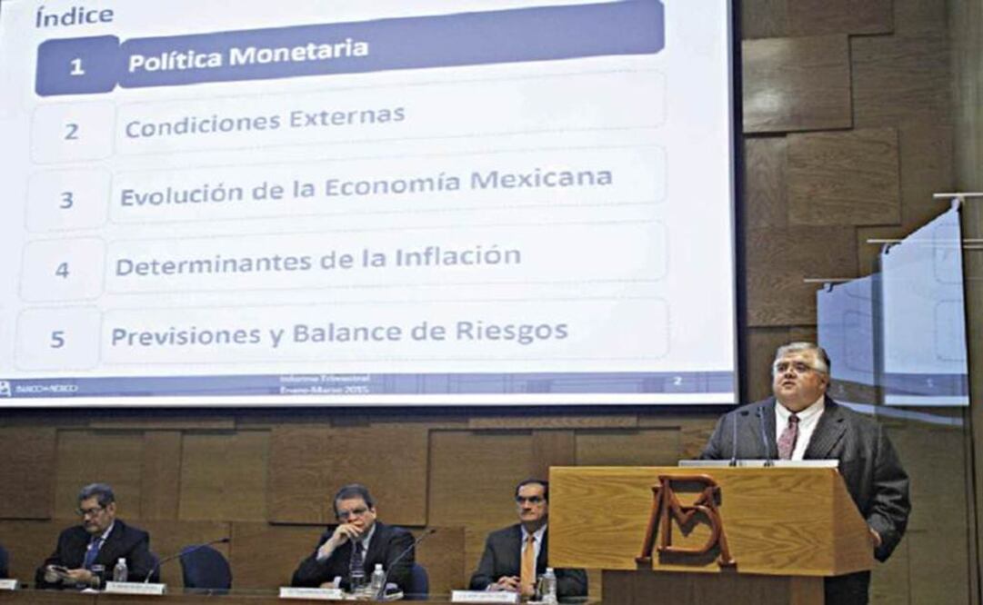 Para algunos especialistas, Banxico, encabezado por Agustín Carstens, mandó una señal de cautela a los mercados