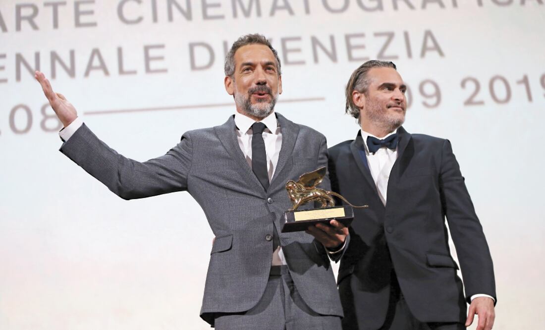 Todd Phillips y Joaquin Phoenix. Foto: JOEL C. RYAN. AP