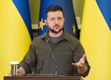 Volodimir Zelensky denuncia "decenas de miles de muertos" en Mariupol