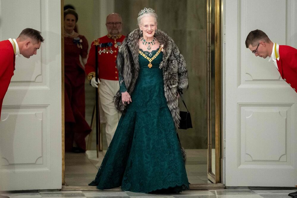 La reina Margarita II de Dinamarca llega para un banquete estatal al castillo de Christiansborg en Copenhague el 6 de noviembre de 2023, con motivo de una visita de la pareja real de España a Dinamarca. Foto: AFP