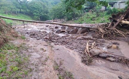 Desgajamiento de cerro en Chiapas deja un muerto y 15 heridos
