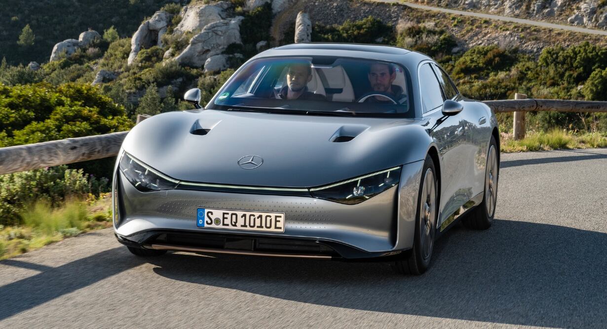 Mercedes crea Mythos y eliminará algunos de sus autos de entrada