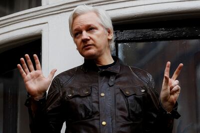 Julian Assange considera presentarse ante el Senado de EU
