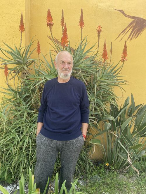 El filósofo Leonardo da Jandra junto con su esposa llevan más de 15 años promoviendo la lectura en Oaxaca/ CORTESÍA AGAR