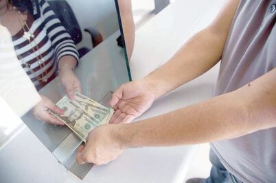 Dólar caro no dará más beneficios a remesas