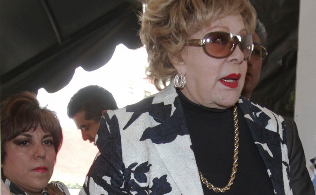 Efigenia Ramos dijo: "Siempre soy la de atrás" , sobre su labor en la vida de Silvia Pinal.