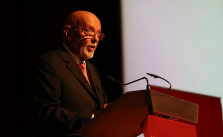 Eduardo Matos Moctezuma se descubre en el Templo Mayor