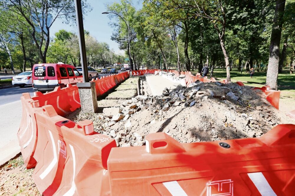 El gobierno capitalino dice que no violaron derechos humanos, sino que continuaron los trabajos con las debidas precauciones (ARCHIVO EL UNIVERSAL)