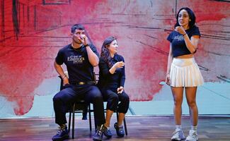 Manelyk cambia los realities por las tablas