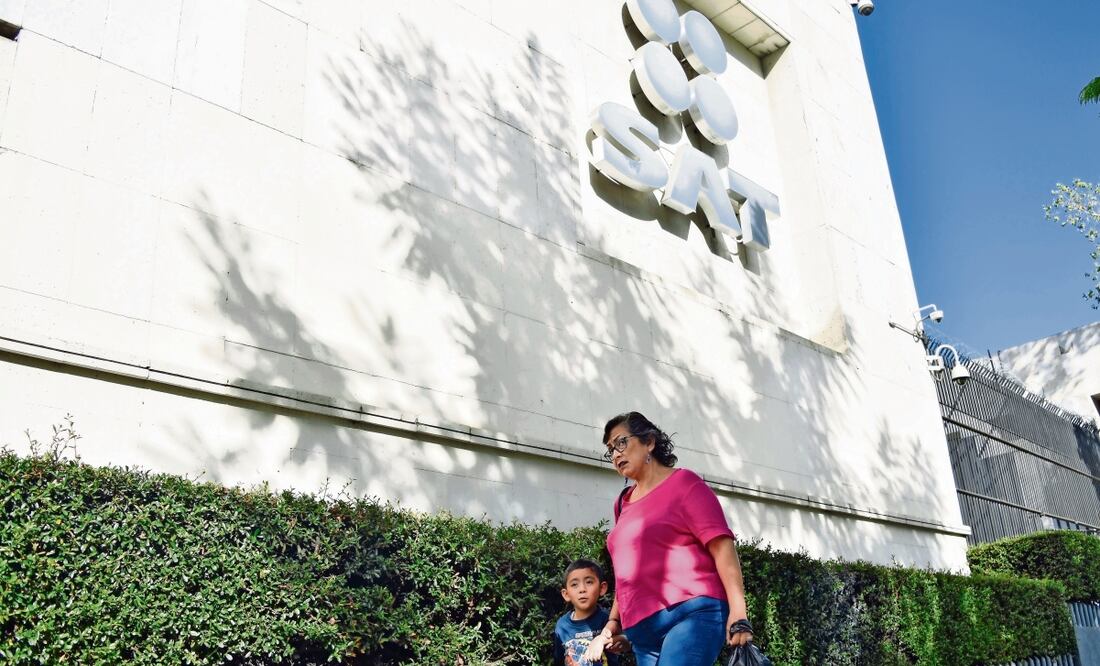 Otras 16 empresas no aportaron argumentos ni pruebas y por eso se quedaron en el listado global definitivo que publica el SAT en su portal y en el Diario Oficial de la Federación. Foto: Archivo EL UNIVERSAL