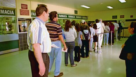 Superfarmacia de AMLO es inviable, afirman expertos