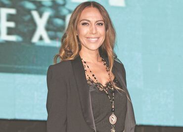 Cada vez que me he acostado con una mujer me he vuelto loca: Mónica Naranjo