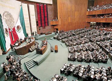 Una vez más, diputados crean comisión por el caso Iguala