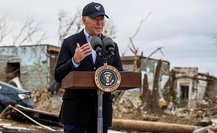 Biden promete hacer "lo que sea necesario" para la reconstrucción de zonas afectadas en Kentucky