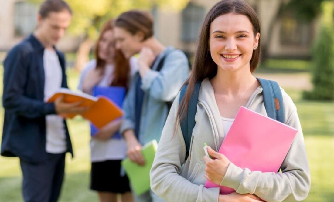 Las vitaminas que impulsan el rendimiento académico. Fuente: Freepik.