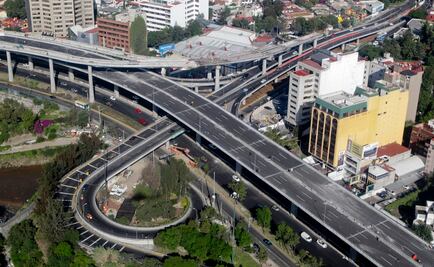 Mueren tres en choque vial en la supervía poniente