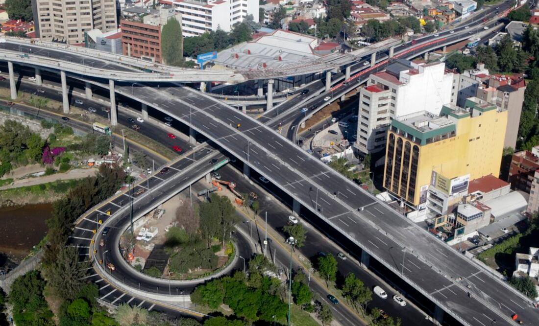 Mueren tres en choque vial en la supervía poniente. Foto: Archivo. EL UNIVERSAL