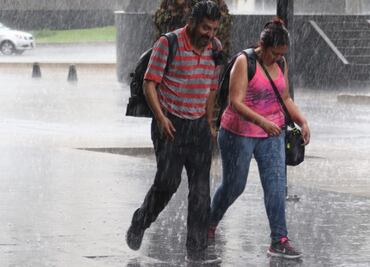 Pronostican cielo nublado y lluvias en CDMX y Edomex