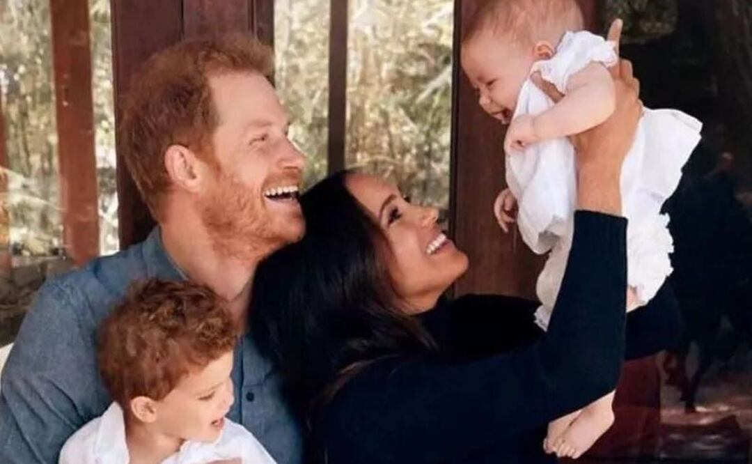 Duques de Sussex y sus hijos. Fuente: Twitter @showmundialshow