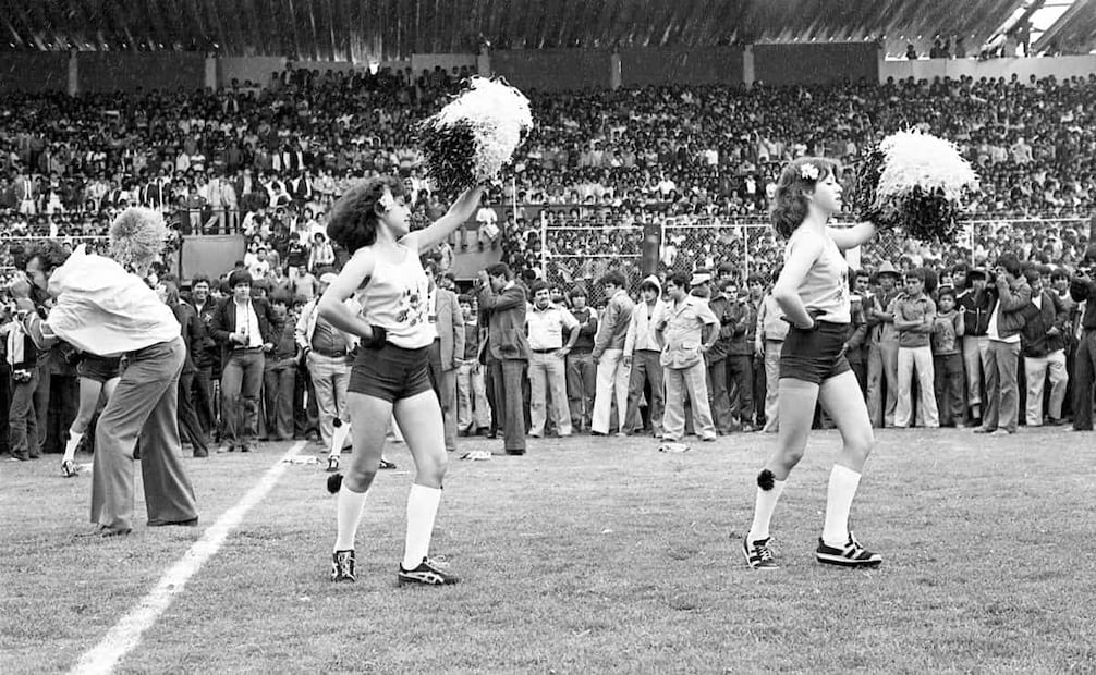 Porristas de los Coyotes de Neza, presentes en los partidos como locales para animar a la afición. Foto: Archivo EL UNIVERSAL.