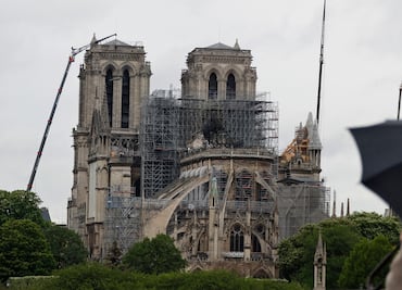 Notre Dame entra a lista de patrimonio amenazado del mundo