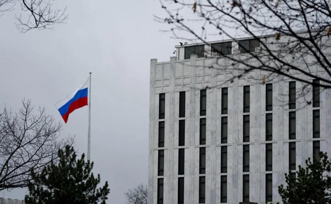 Vista de la Embajada de Estados Unidos en Rusia, ubicada en Moscú, en una fotografía de archivo. Foto: EFE