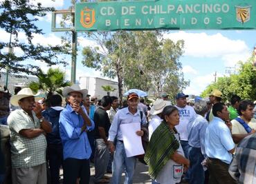 Campesinos protestan en Chilpancingo