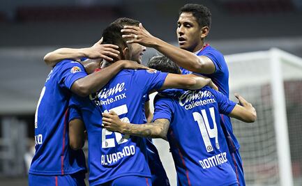 Cruz Azul derrota por la mínima a Mazatlán en el Azteca