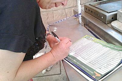 Con firmas exigen la ampliación de la Línea A  