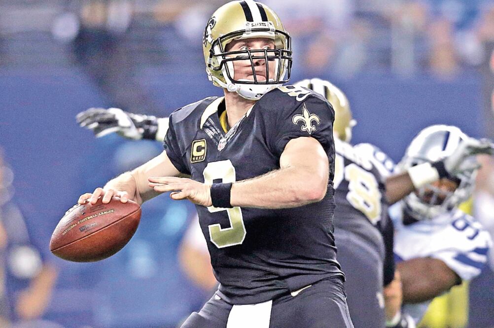 Drew Brees lanzó 4870 yardas (ARCHIVO. EL UNIVERSAL)