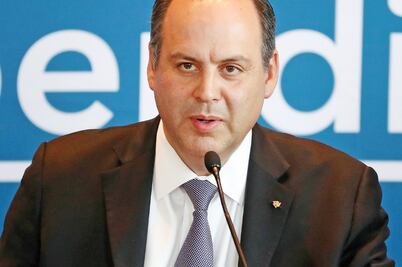 Piden a SHCP no darse por vencida con reforma fiscal