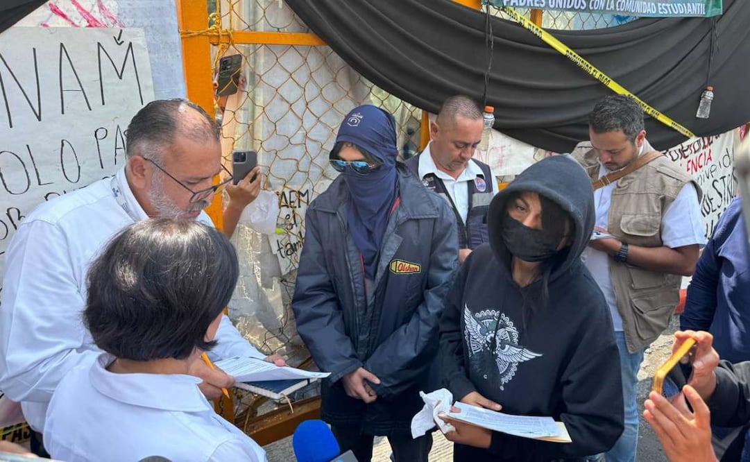 Rectoría entrega carta y garantiza no represalias contra movimiento estudiantil (17/03/2026). Foto: Justino Miranda / EL UNIVERSAL