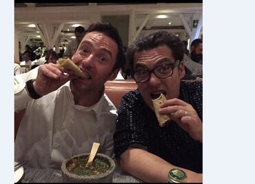 Hugh Jackman disfruta de tacos en México