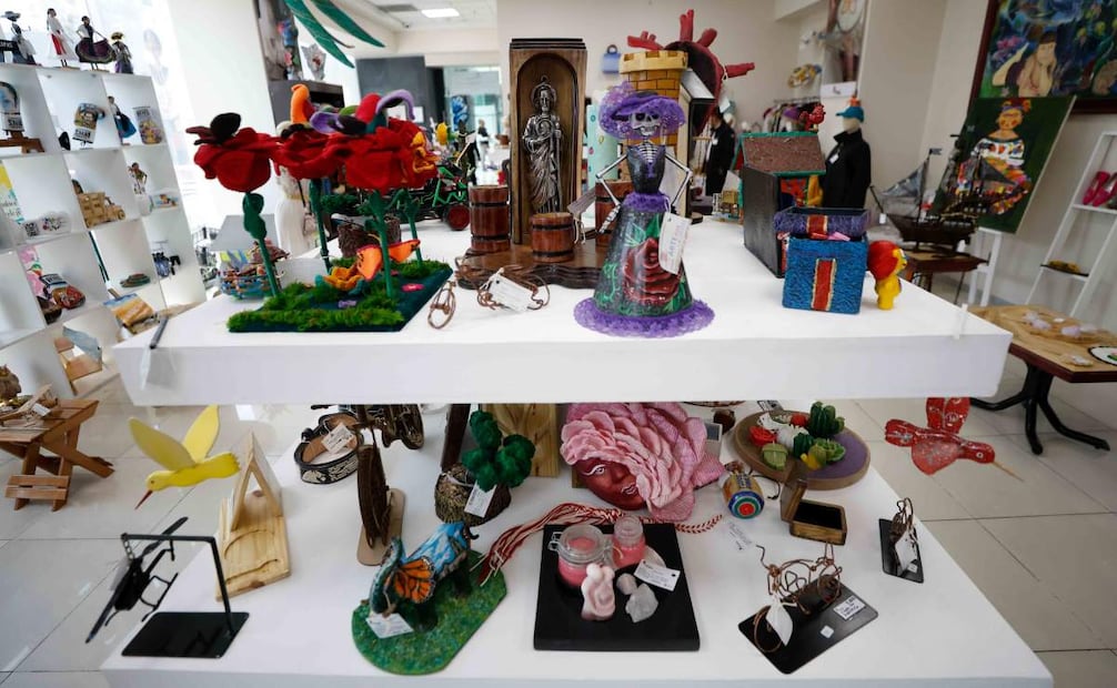 Los productos de “Arte por la Libertad” abarcan distintas técnicas: herrería, cerámica, textiles, óleo, piñatería, carpintería, textiles, moldeado de jabón. Foto: Diego Simón Sánchez/ EL UNIVERSAL
