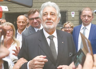 Tras investigación, víctimas de acoso de Plácido Domingo exigen justicia