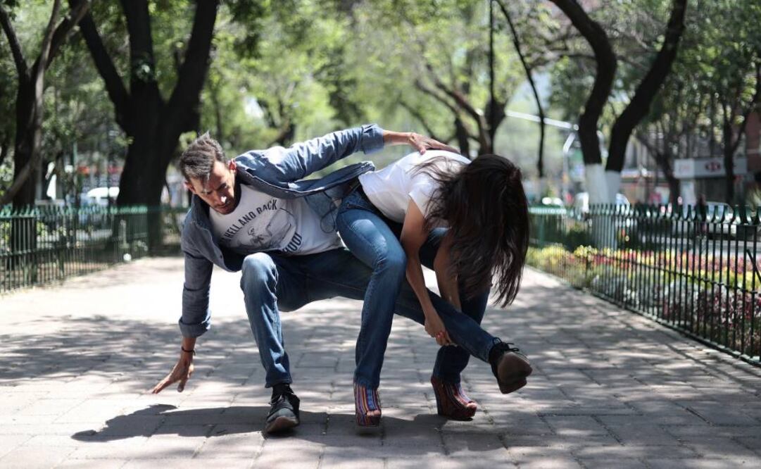Mónica Laris practica artes marciales desde hace más de tres décadas y nos ofrece algunos consejos de defensa personal para mujeres Foto: Alejandro Acosta / EL UNIVERSAL