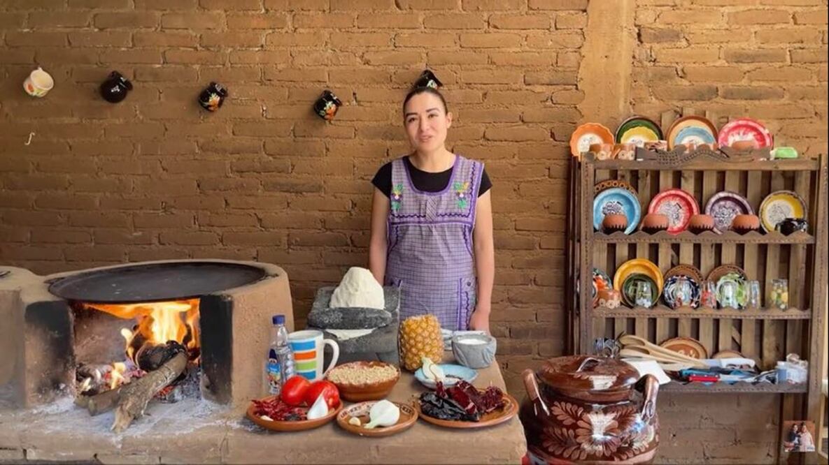 Brenda en su canal "La cocina en el rancho" cuenta con más de 350 mil suscriptores / Foto: Captura YouTube