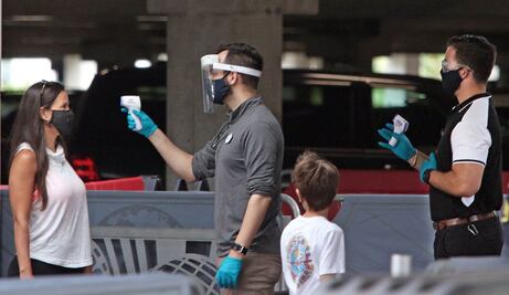 OMS recomienda uso general de mascarillas de tela si no hay distancia social