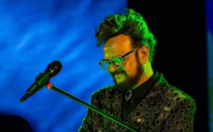 Aleks Syntek explota en contra del hate que le tiran en redes: "como si necesitaran apagar la luz de mi propuesta musical"