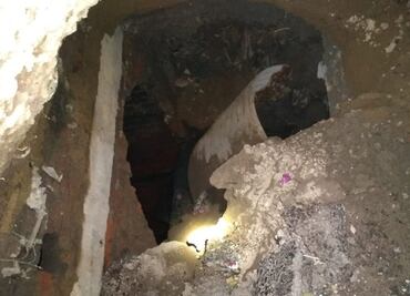 Socavón de 7 metros deja al descubierto una caverna en Naucalpan