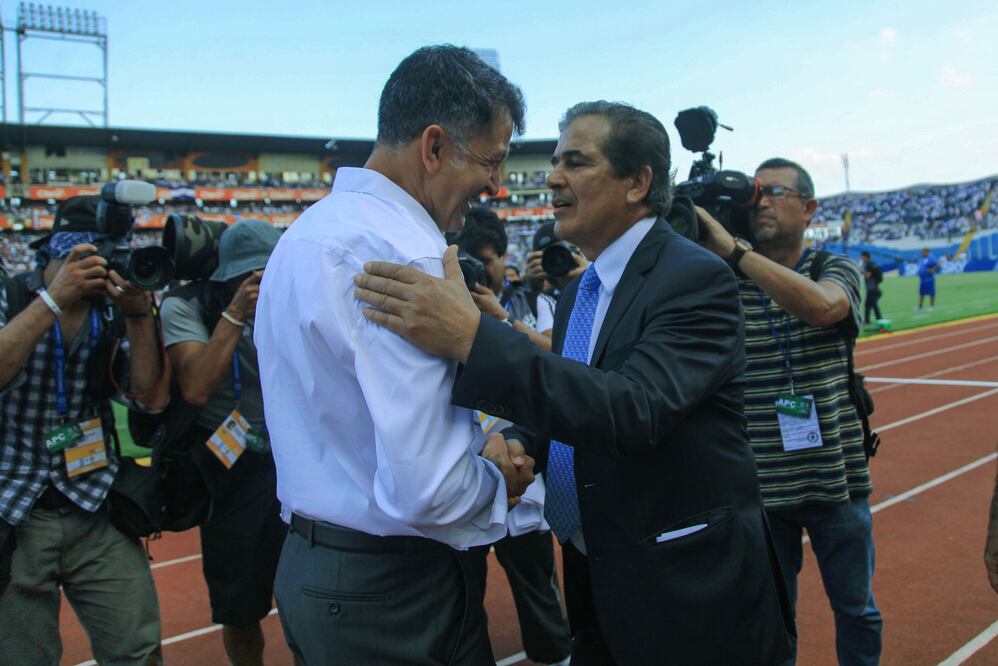 JAM MEDIA. Jorge Luis Pinto y Juan Carlos Osorio durante un juego de la eliminatoria mundialista 