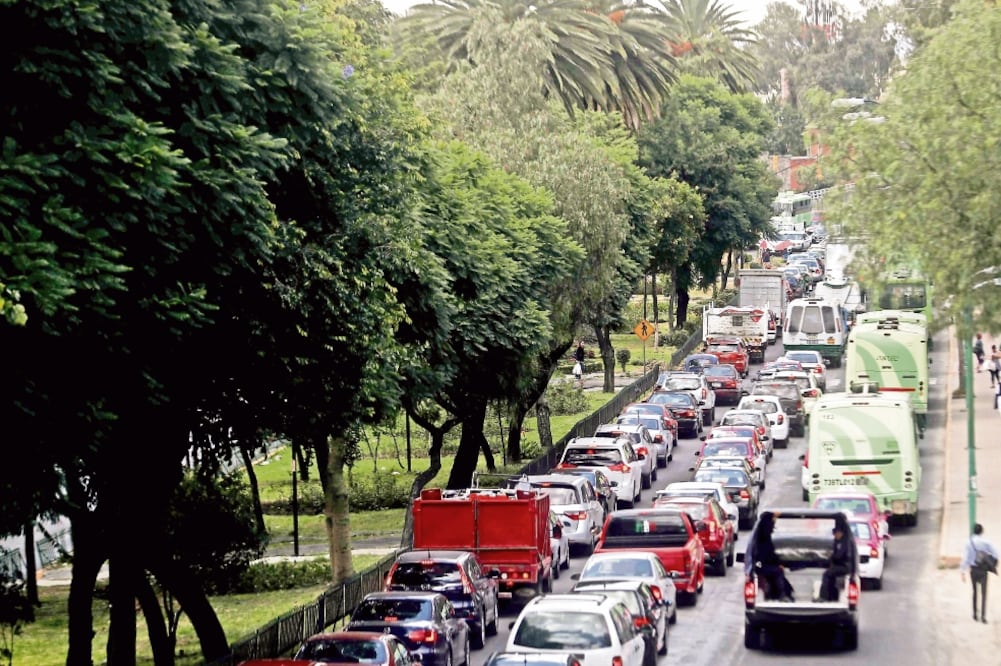 Se prevén 32 estaciones ligeras que estarán instaladas desde Ticomán, Misterios y hasta Paseo de la Reforma; 90 autobuses darán el servicio (FERNANDO RAMÍREZ. EL UNIVERSAL)